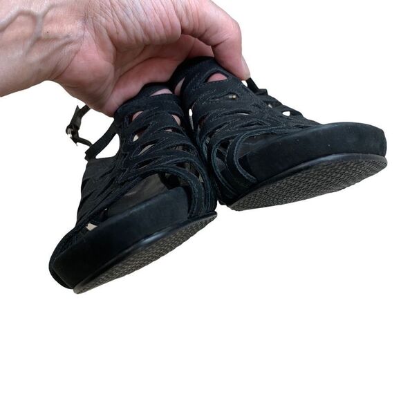 Stuart Weitzman Rollover Black Nubuck Sandals Suede Leather Strappy Heels 7 - Picture 6 of 10